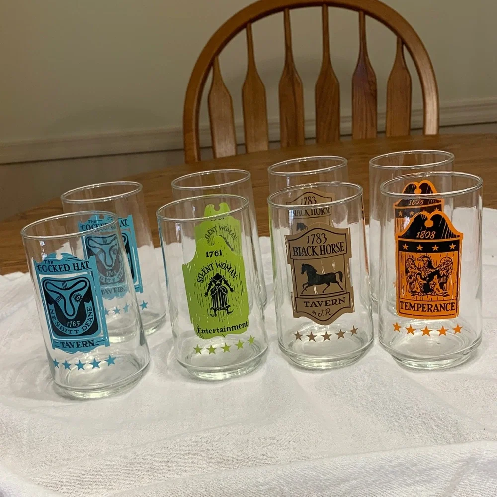 Anchorage Hocking Vintage Tavern sign Glasses Full set of 8 Excellent Condition